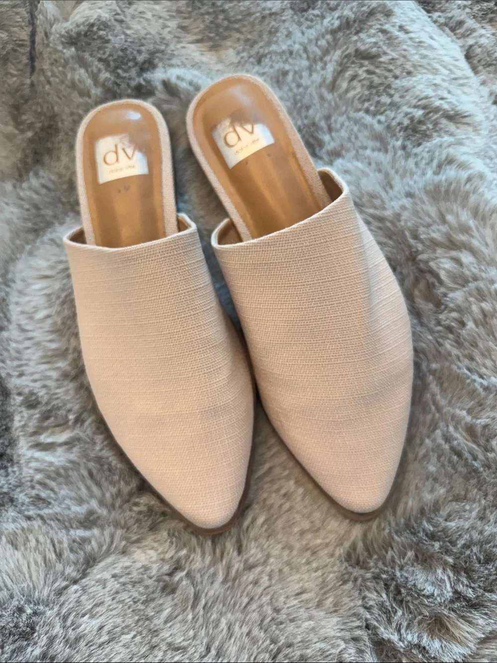 DV by Dolce Vita Light Nude Pointed-Toe Slip-On Mules - Picture 2 of 6